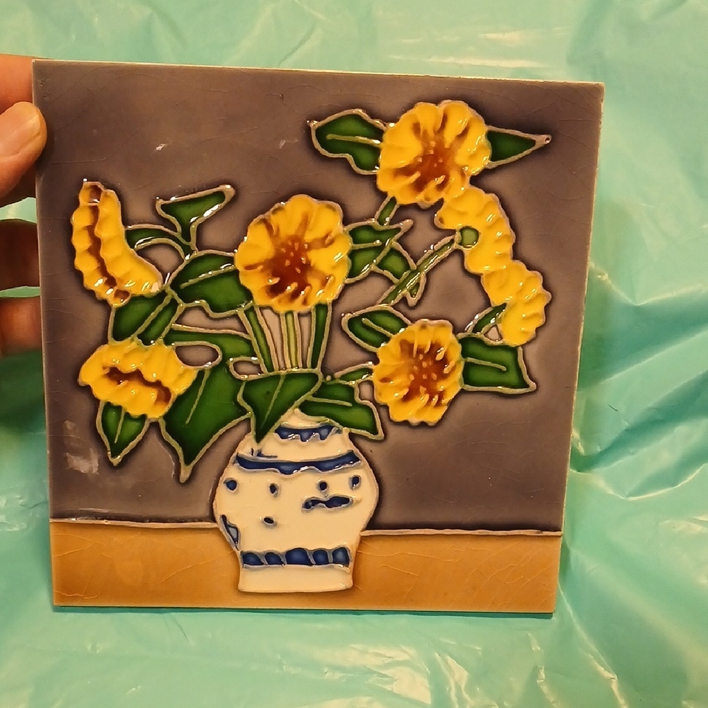 Cute Floral Ceramic Tile with Yellow Flowers (6 Inch)